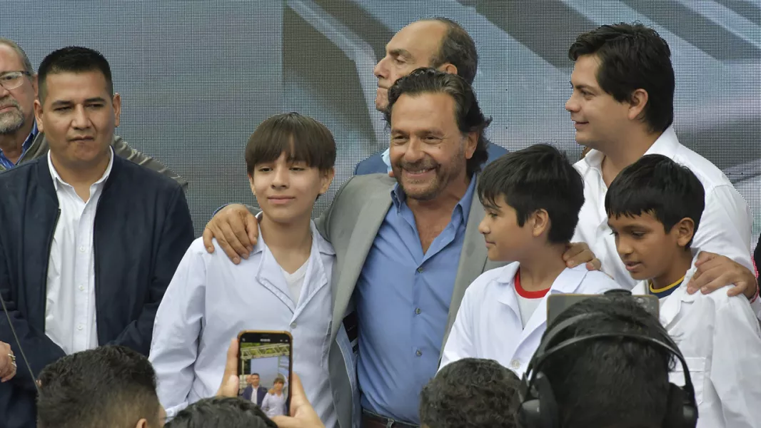 16814-saenz-inauguro-en-tartagal-obras-destinadas-a-impulsar-el-desarrollo-urbanistico-del-barrio-provincias-unidas