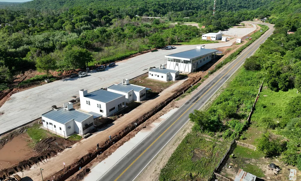 16810-seguridad-y-comercio-ilegal-saenz-superviso-el-puesto-de-control-fronterizo-en-salvador-mazza