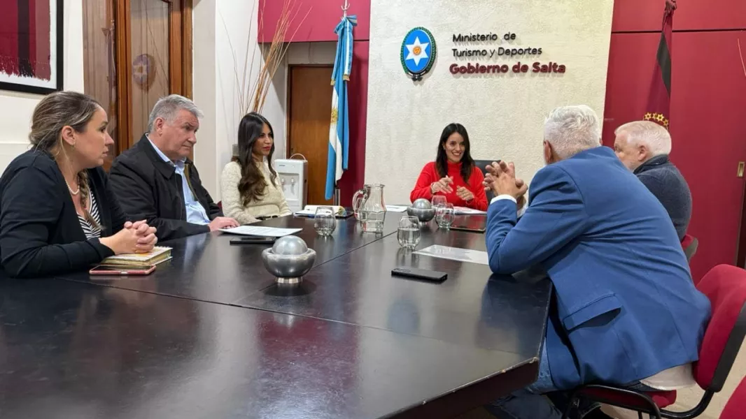 104280-autoridades-provinciales-y-del-sector-privado-acordaron-una-agenda-comun-para-potenciar-el-turismo-en-cachi