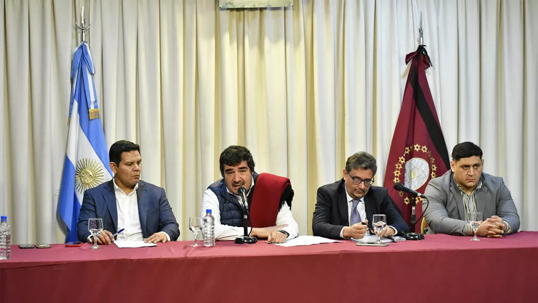 102074-pozo-de-lomas-de-olmedo-la-provincia-lleva-tranquilidad-a-las-poblaciones-aledanias