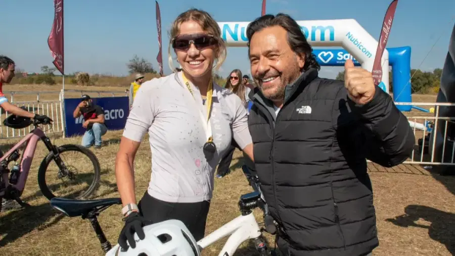 108319-saenz-acompanio-una-nueva-edicion-del-desafio-de-las-nubes-que-reunio-a-1250-ciclistas-en-salta