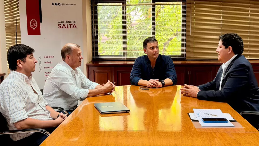 105560-aguas-del-norte-avanza-con-la-regularizacion-de-las-conexiones-domiciliarias-en-el-quebrachal