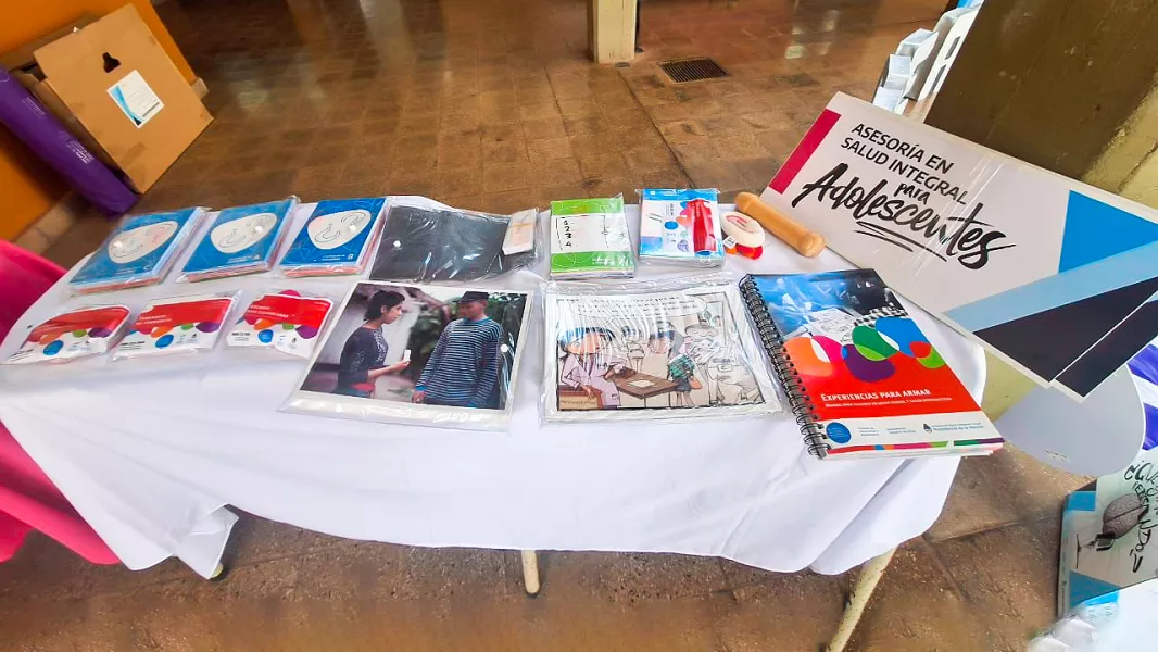 20545-en-embarcacion-funciona-una-asesoria-de-salud-integral-para-adolescentes