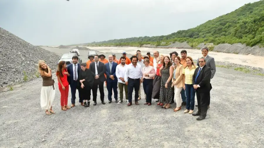 106448-integracion-regional-del-eje-capricornio-saenz-y-la-presidente-de-fonplata-supervisaron-el-nuevo-bypass-en-quijano-20260224224639