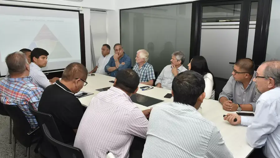 18173-provincia-ratifica-el-trabajo-transversal-e-integral-con-los-municipios-para-optimizar-la-gestion-recursos-y-servicios