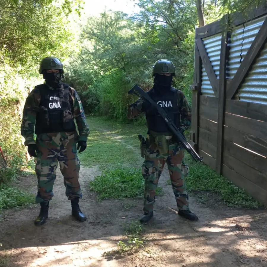 santiago_del_estero-_plantacion_de_marihuana-_sistema_de_riego-04