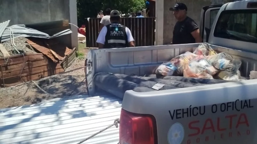 16423-mas-de-10-familias-asistidas-por-desarrollo-social-en-aguas-blancas