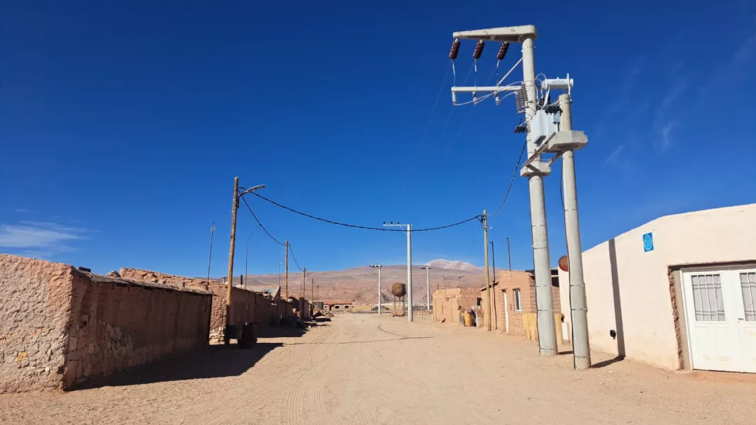 101654-olacapato-sera-la-primera-localidad-de-la-puna-saltenia-conectada-al-sistema-argentino-de-interconexion-sadi