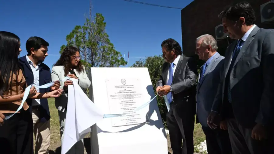 21798-con-la-presencia-del-gobernador-se-rindio-homenaje-a-la-trayectoria-del-comisario-vicente-cordeyro