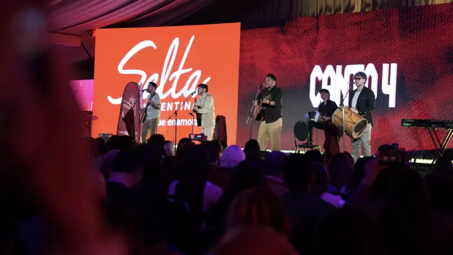 25088-los-nocheros-fueron-reconocidos-por-su-aporte-a-la-identidad-y-a-la-promocion-turistica-de-salta