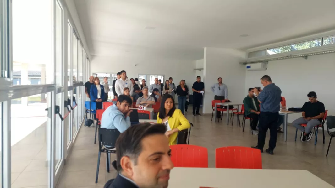 20666-se-concreto-el-encuentro-del-programa-hack-que-impulsa-la-vinculacion-entre-empresas-y-emprendedores