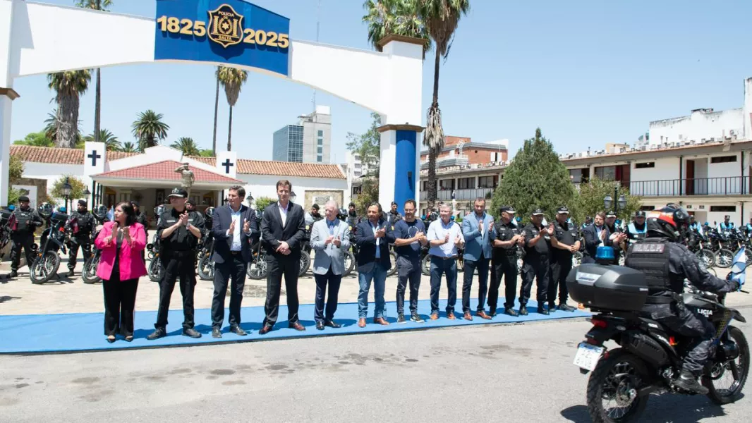 104577-gestion-saenz-con-una-inversion-historica-ya-son-409-las-unidades-moviles-incorporadas-a-la-policia-de-salta