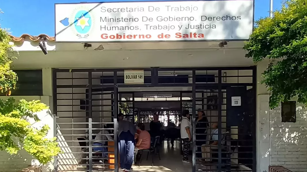 101321-los-trabajadores-que-presten-servicio-el-1-de-mayo-deben-cobrar-un-monto-adicional