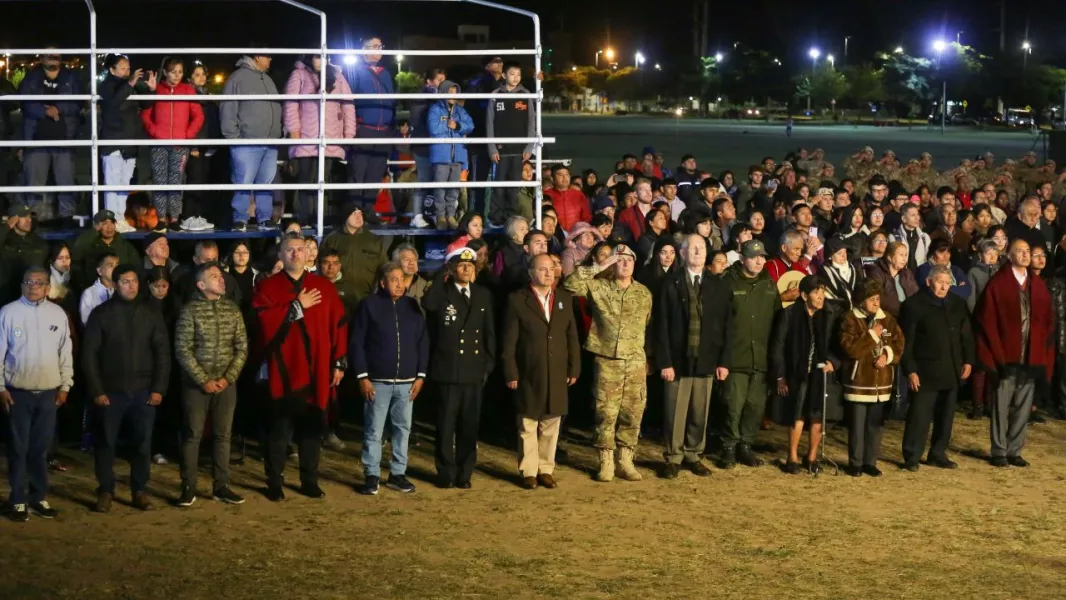 100903-salta-homenajeo-a-los-veteranos-y-caidos-en-combate