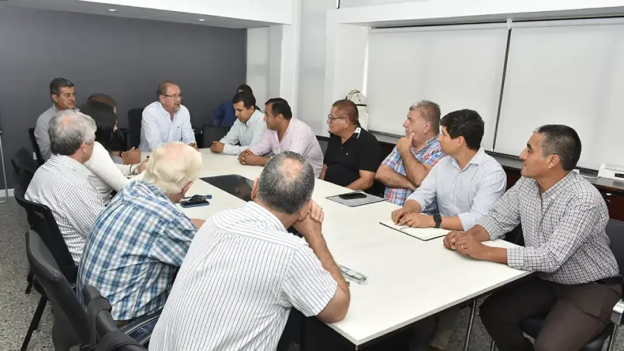 106618-provincia-ratifica-el-trabajo-transversal-e-integral-con-los-municipios-para-optimizar-la-gestion-recursos-y-servicios