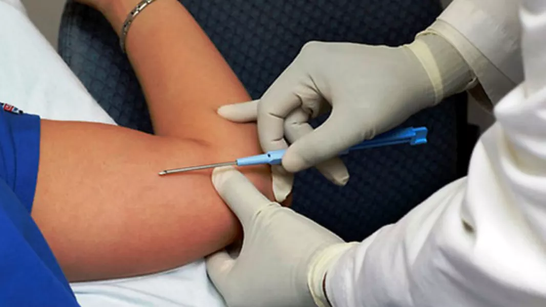 105323-salud-publica-realiza-la-colocacion-de-implantes-subdermicos