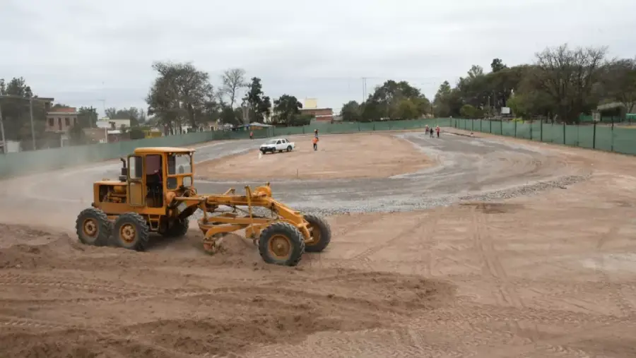 24255-saenz-en-el-carril-cumplimos-el-compromiso-con-nuestros-jovenes-y-tendran-su-pista-de-patinaje-profesional