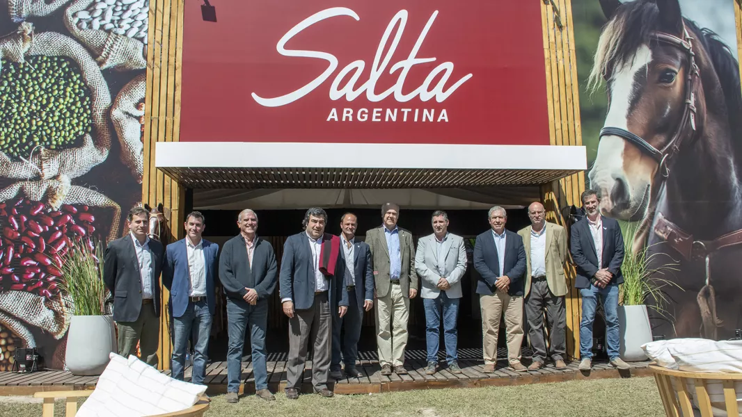 13912-funcionarios-provinciales-acompaniaron-la-apertura-de-la-81-expo-rural-saltenia