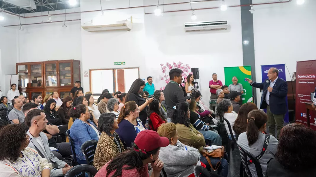 104265-con-mas-de-200-emprendedores-se-lanzo-el-ciclo-de-formacion-experiencia-zenta