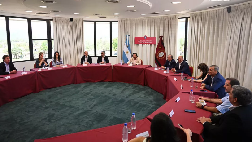 105363-el-gobernador-saenz-encabezo-una-reunion-de-gabinete-para-fijar-prioridades-y-planificar-las-proximas-metas-de-gestion