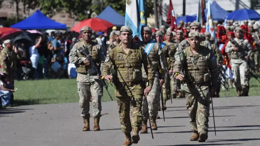 18783-el-gobernador-presidio-los-actos-en-homenaje-a-los-heroes-de-malvinas