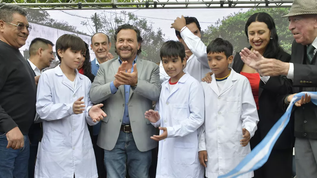 101072-saenz-inauguro-en-tartagal-obras-destinadas-a-impulsar-el-desarrollo-urbanistico-del-barrio-provincias-unidas-20250411174603