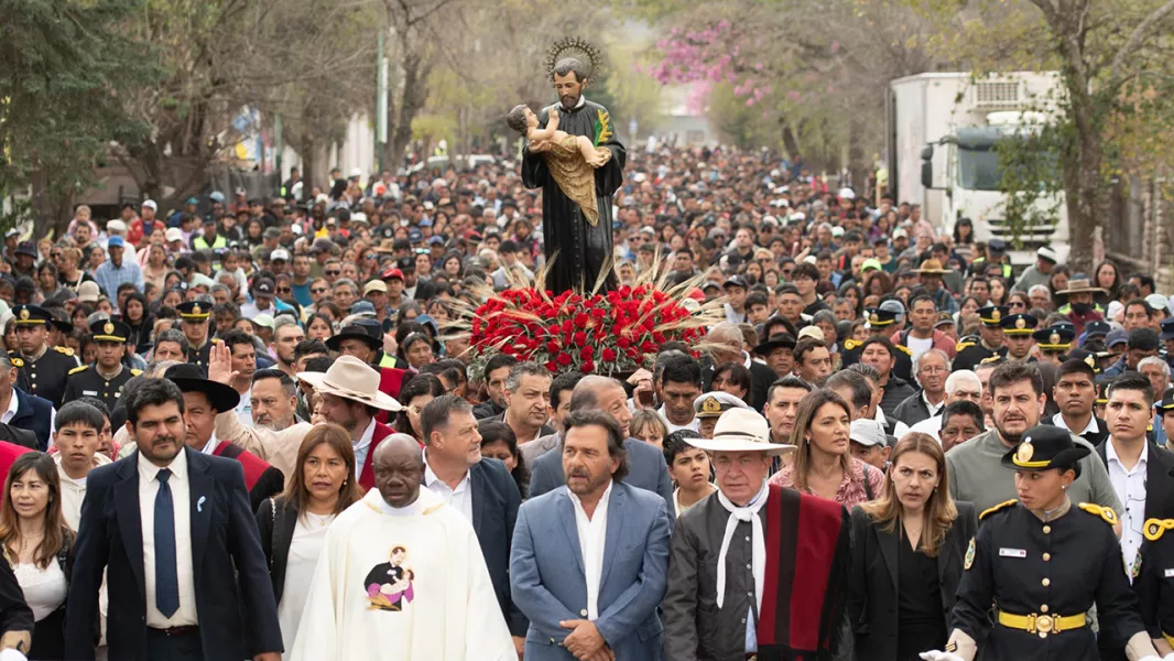 103609-la-comunidad-de-vaqueros-celebro-a-san-cayetano-con-el-acompaniamiento-del-gobernador-20250831183124