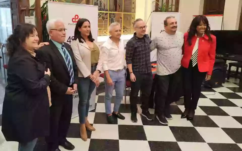 16655-el-arte-como-puente-comienza-el-48-abril-cultural-saltenio