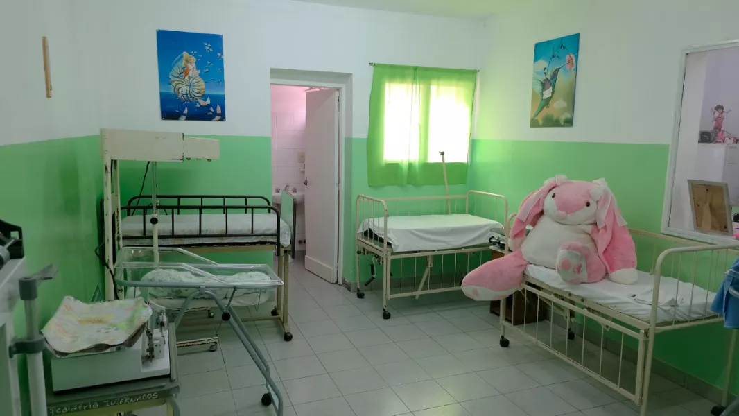 18315-rosario-de-la-frontera-el-hospital-cuenta-con-una-sala-de-pediatria-renovada-y-con-nuevo-equipamiento