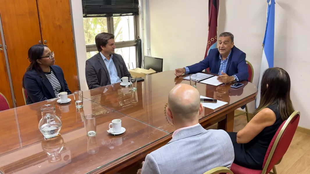 21082-salud-publica-firmo-un-convenio-para-fortalecer-la-asistencia-sanitaria-especializada-en-la-puna