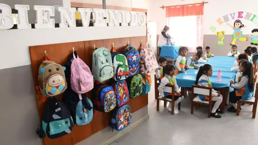 18097-mas-de-350-mil-alumnos-comenzaron-hoy-las-clases-el-gobernador-saenz-inauguro-el-ciclo-lectivo-2026-desde-cachi