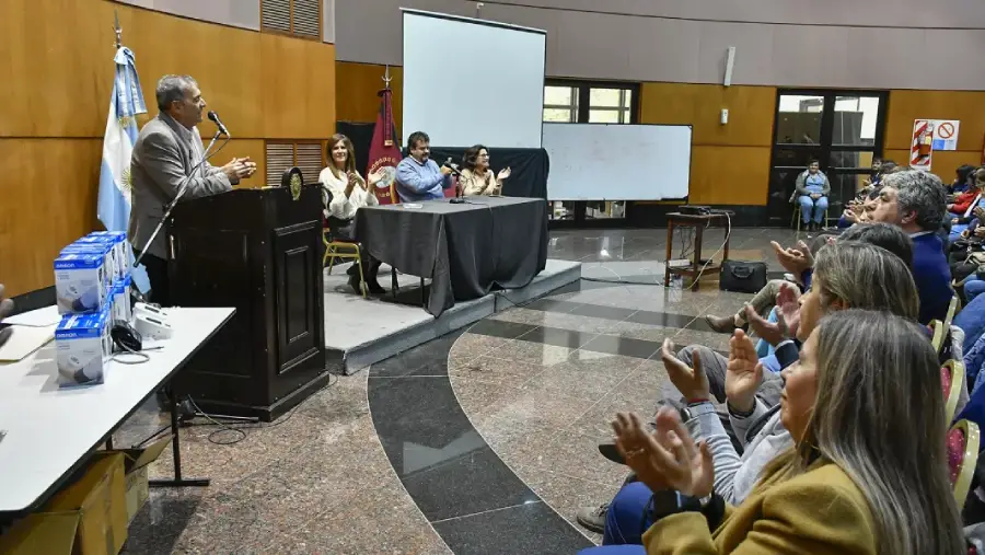 108259-salud-publica-fortalece-el-trabajo-territorial-de-los-agentes-sanitarios-con-un-nuevo-paradigma-tecnologico