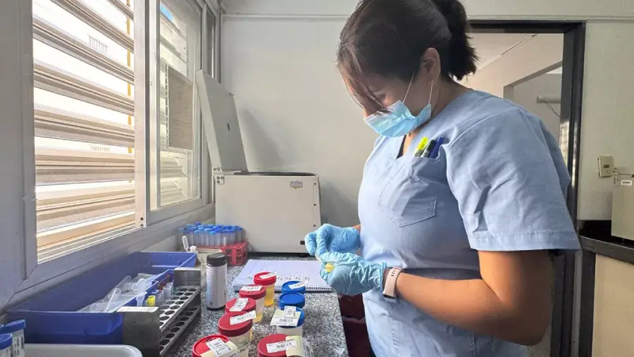 106350-el-laboratorio-central-del-hospital-materno-infantil-proceso-mas-de-3-mil-estudios-diarios-durante-2025