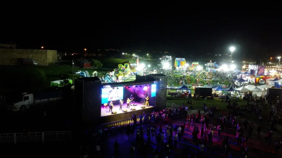 expo-ciudad-de-noche-2025-dic-8-1536x864