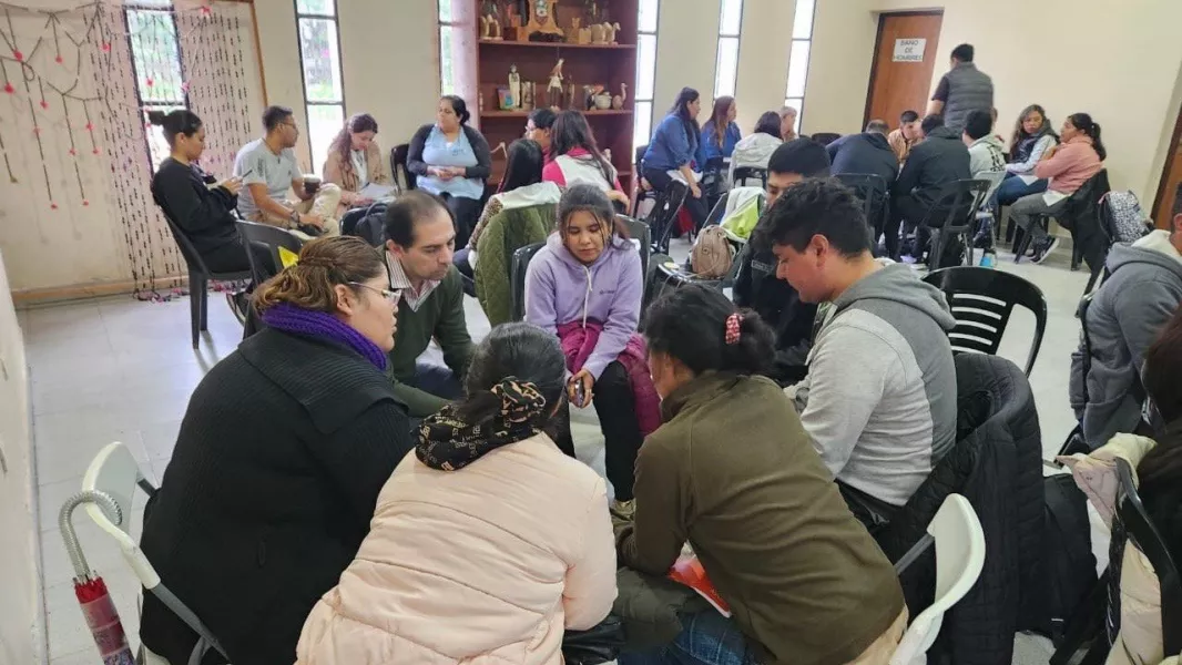 12384-derechos-humanos-brindo-capacitacion-con-puntaje-docente-en-general-ballivian