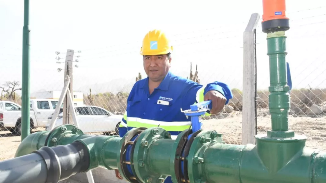 19776-saenz-habilito-un-nuevo-pozo-de-agua-potable-que-beneficiara-a-mas-de-10-mil-vecinos-de-san-carlos