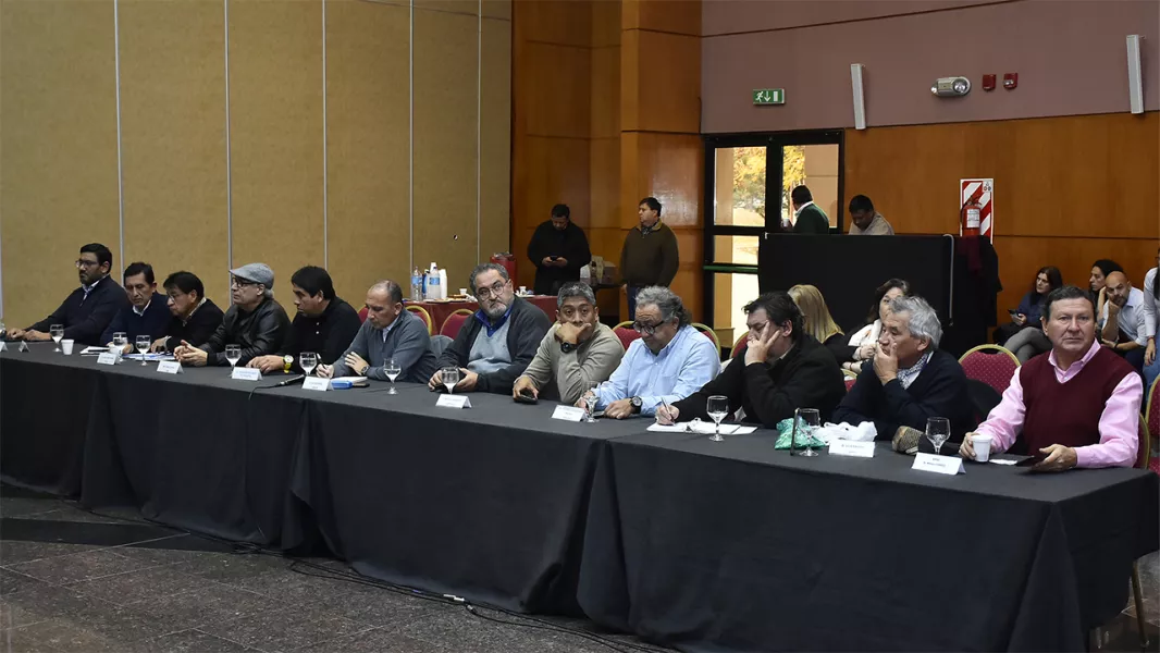 18292-la-provincia-ofrece-un-incremento-salarial-del-18-anual