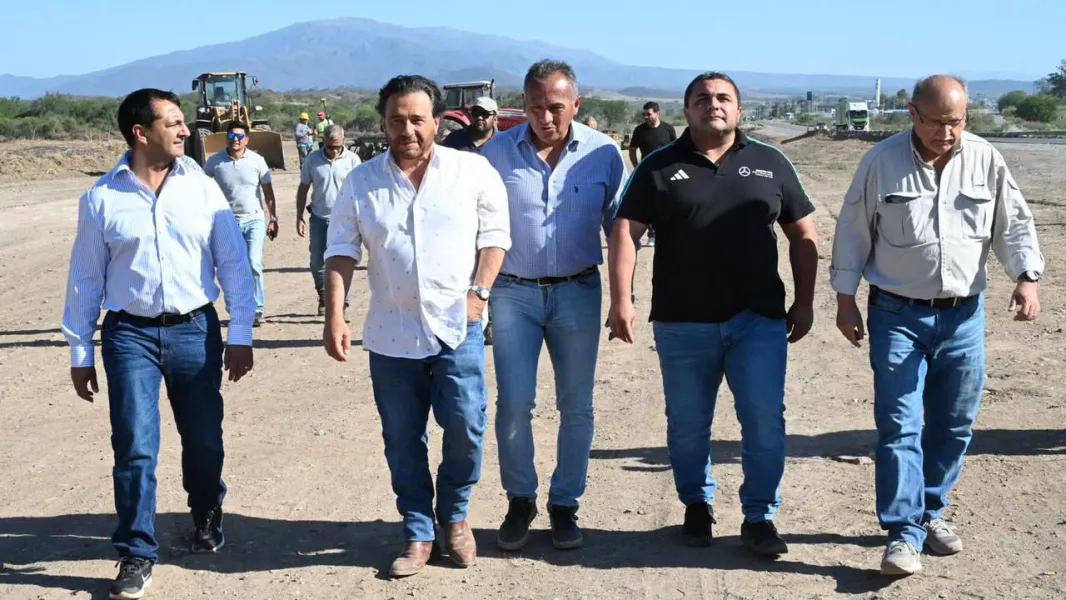 104353-ruta-934-la-obra-avanza-con-mayor-impulso-tras-el-reclamo-de-saenz-frente-a-casa-rosada-20251009232201