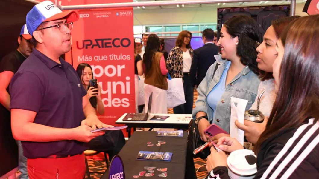 19675-saenz-inauguro-expofuturo-2025-que-orientara-el-camino-academico-de-casi-50-mil-de-alumnos-20250923161833