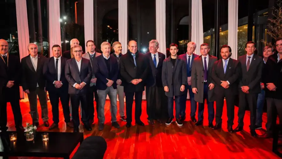 102773-el-gobernador-saenz-participo-de-la-inauguracion-de-la-exposicion-rural-2025