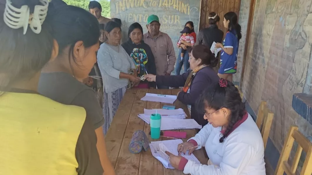 101170-comienza-la-entrega-de-focalizados-a-familias-originarias-de-embarcacion