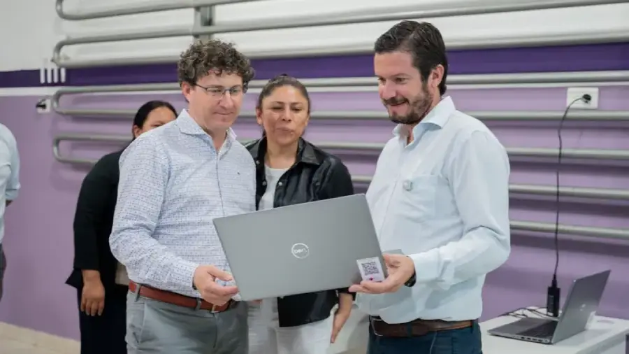 24279-se-inauguro-un-punto-digital-en-general-guemes-para-promover-el-acceso-a-la-tecnologia-y-la-capacitacion