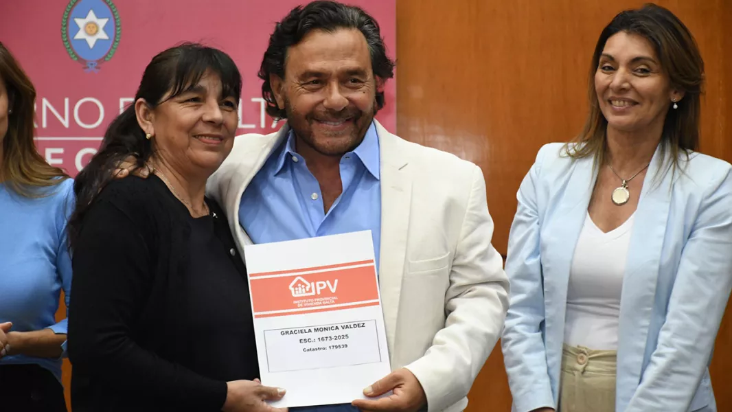 103983-regularizacion-dominial-esta-gestion-ya-entrego-mas-de-6500-escrituras-con-criterio-federal-dijo-saenz