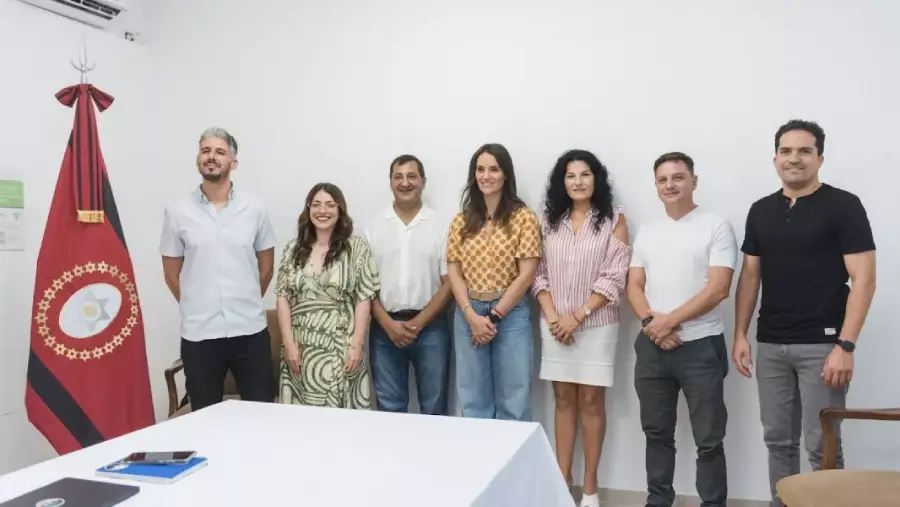 21953-mesa-de-gobernanza-en-rosario-de-la-frontera-junto-a-la-ministra-arancibia