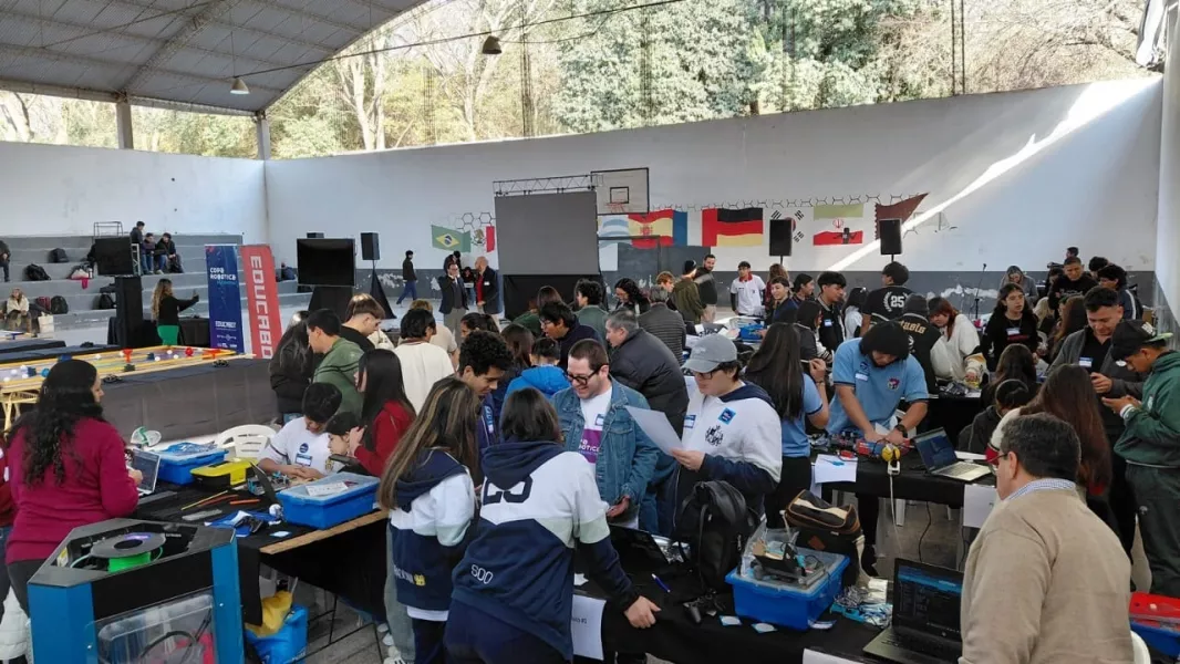 103305-vaqueros-vive-la-semifinal-de-la-copa-robotica-argentina