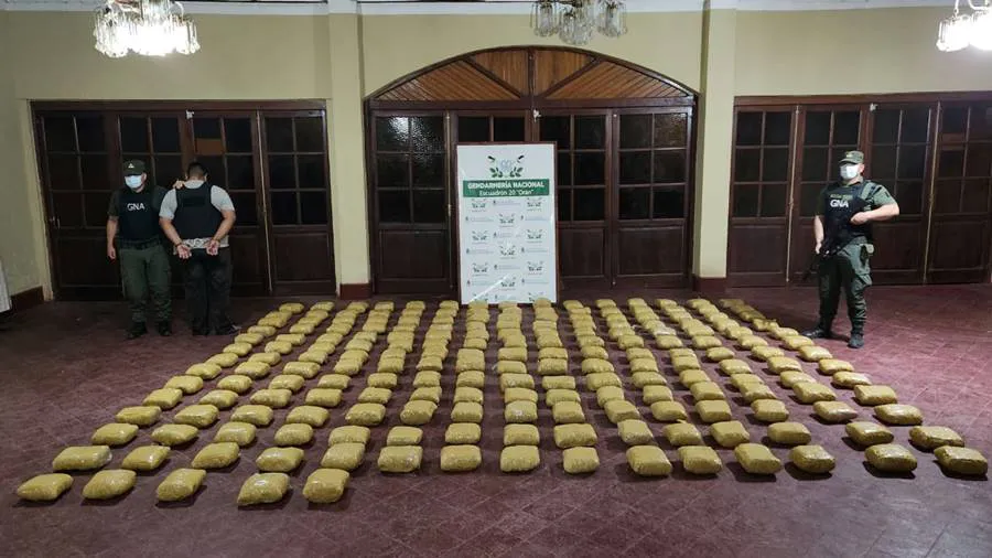 214_kilos_de_marihuana_en_salta_-_urundel