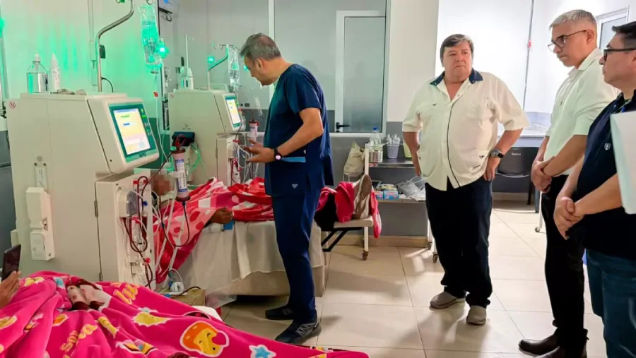109838-el-gobierno-amplio-el-servicio-de-hemodialisis-e-incorporo-equipamiento-y-especialistas-en-el-hospital-de-tartagal