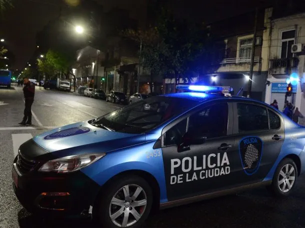 patrullero-policia-la-ciudadjpg