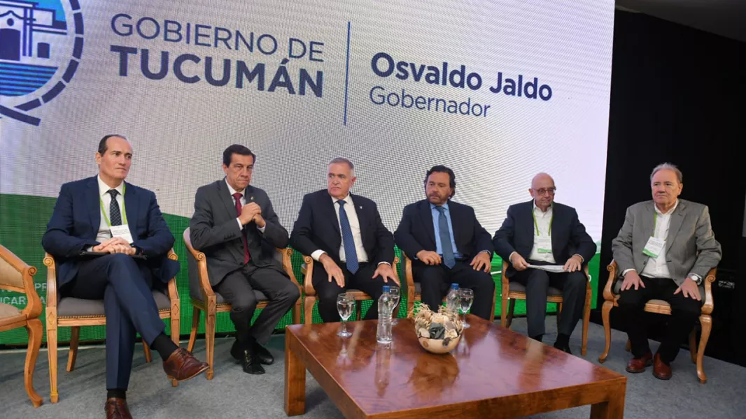 18500-nos-van-a-encontrar-unidos-y-firmes-saenz-reclamo-un-trato-justo-y-equitativo-para-el-norte-en-la-cumbre-del-bioetanol
