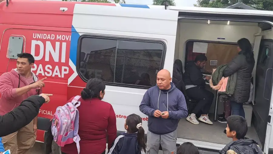107688-hasta-el-viernes-continua-el-movil-del-registro-civil-en-el-municipio-de-oran
